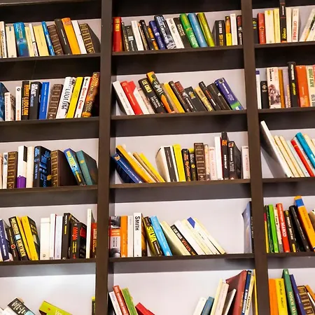 Relais San Lorenzo In Lucina Affittacamere