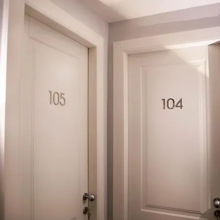 Relais San Lorenzo In Lucina Roma