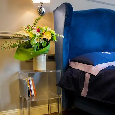 בית הארחה Relais San Lorenzo In Lucina רומא