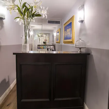 Affittacamere Relais San Lorenzo In Lucina Roma