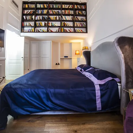 Affittacamere Relais San Lorenzo In Lucina 4*